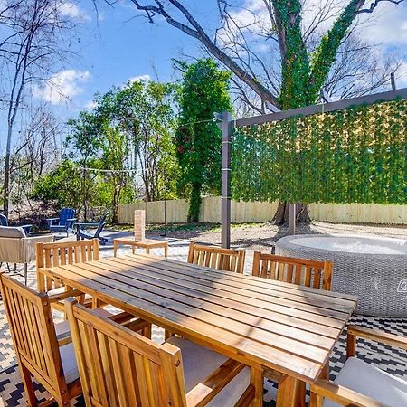 Cozy House W Hot Tub & Big Yard Charlotte Exterior photo